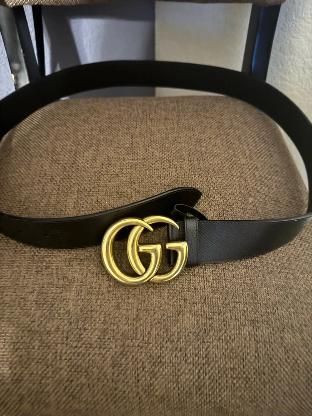 Gucci Black Smooth Leather Belt with Debossed Logo